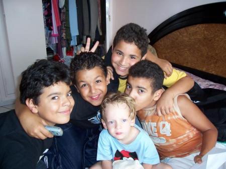 mehdi, houssam, reda, nabil, et yeux bleu